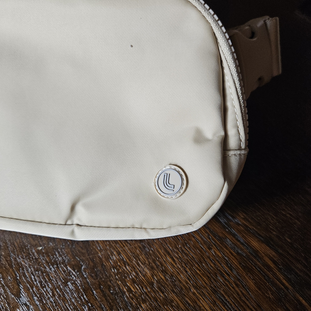 Cream Crossbody Bag - Picture 3 of 11